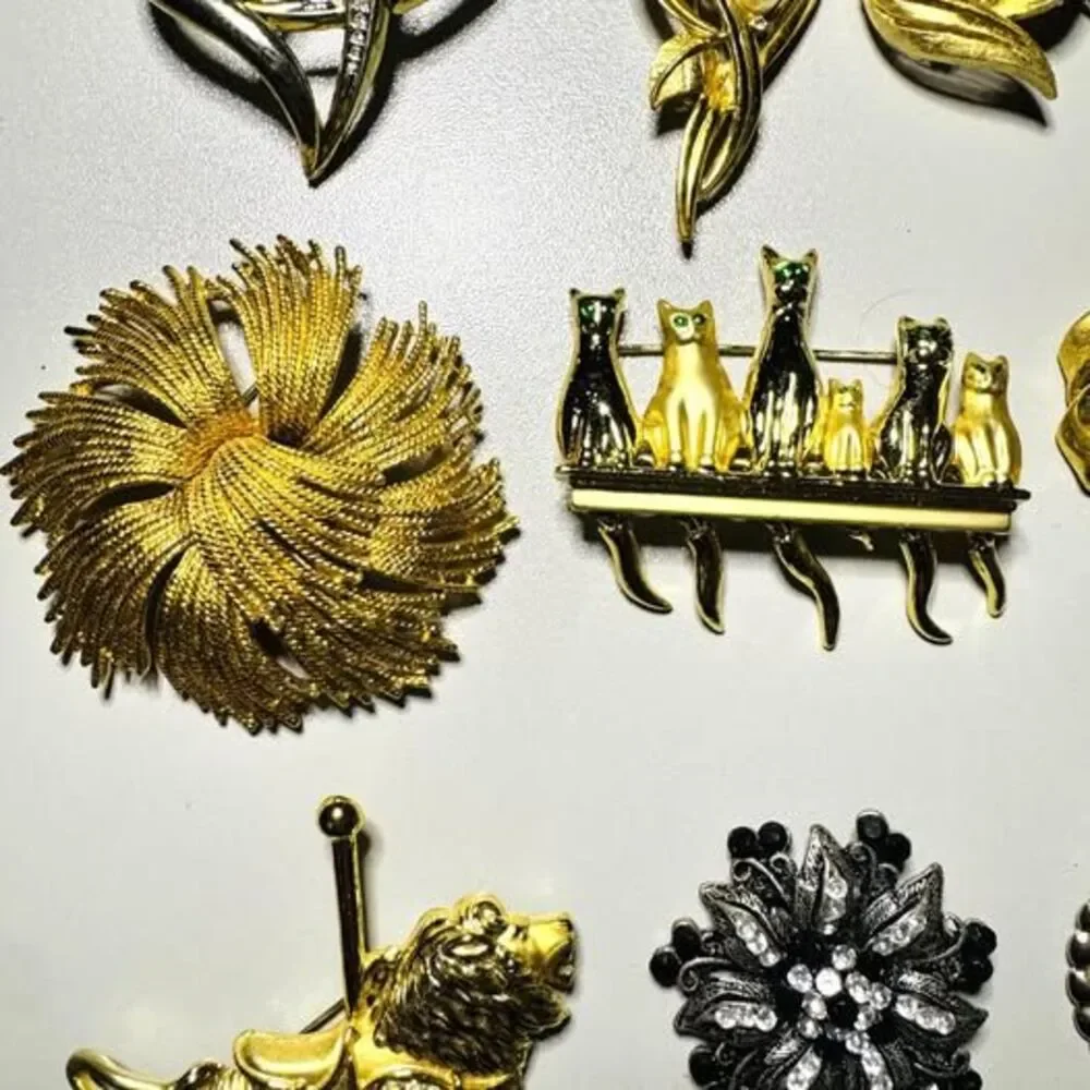 Unbranded curated piece